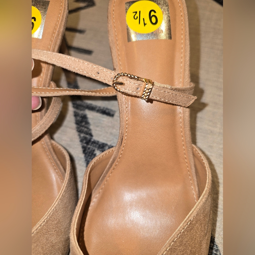 DV by Dolce Vita Women's Elley Buckle Strap Two Piece Pumps tan camel 9.5 - Picture 4 of 10